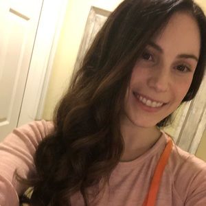Meet your Posher, Courtney